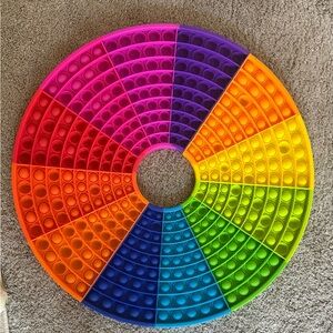 Ker-Pops
Bubble Popping Sensory Fidget Mat used round part missing in photo